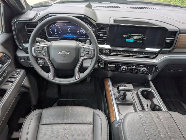 New 2026 Chevrolet Silverado 1500 High Country w/ High Country Premium Package AWD/4WD image 4
