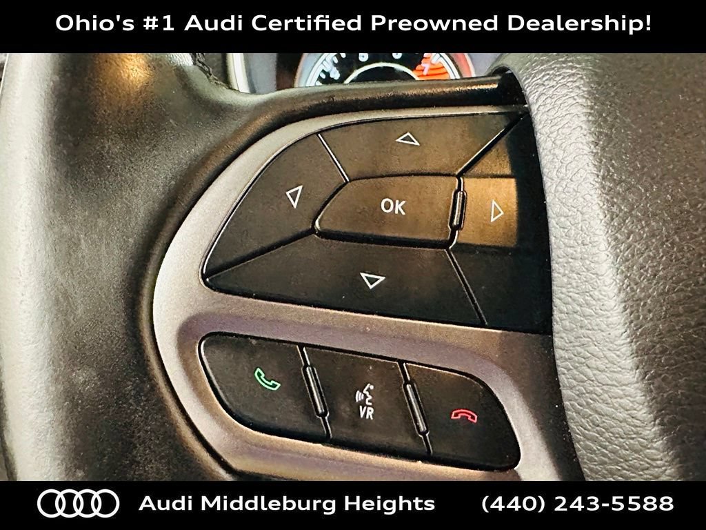 Used 2020 Jeep Cherokee Limited AWD/4WD image 17