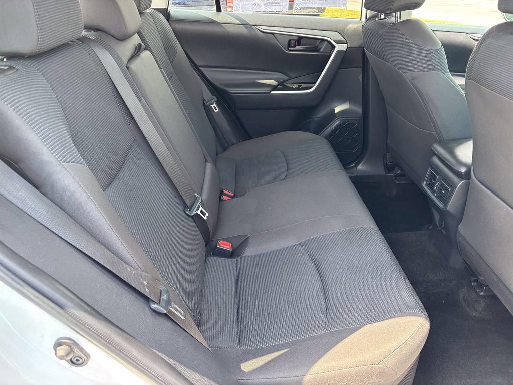 Used 2025 Toyota RAV4 LE AWD/4WD image 36