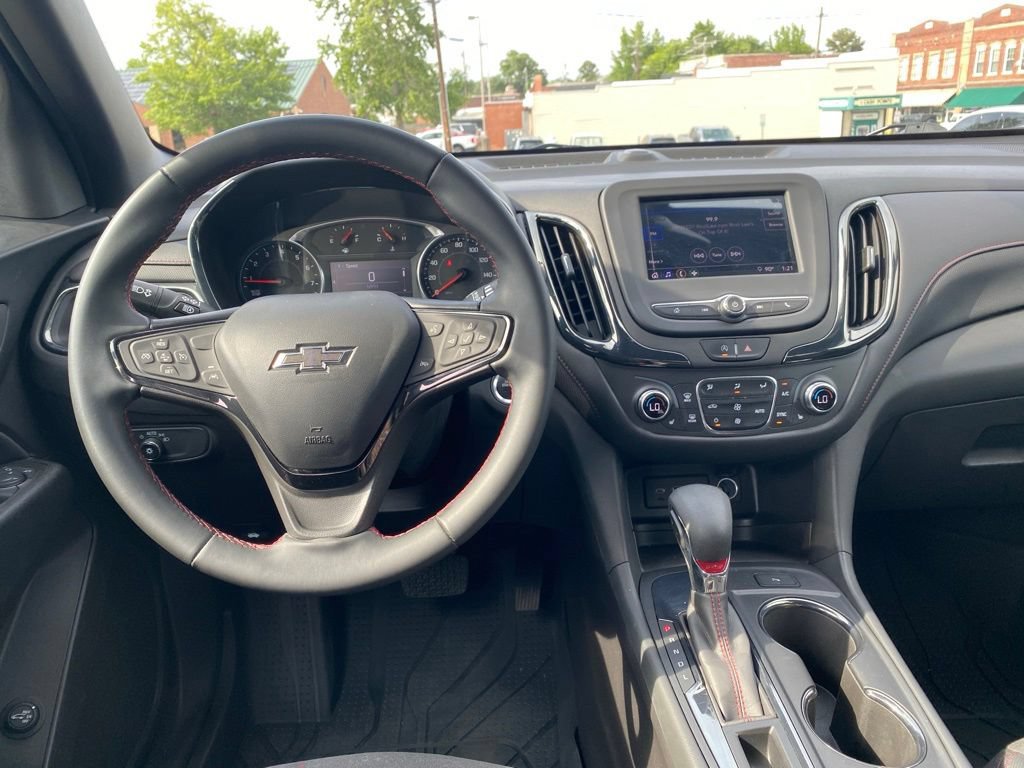 Used 2023 Chevrolet Equinox RS FWD image 13