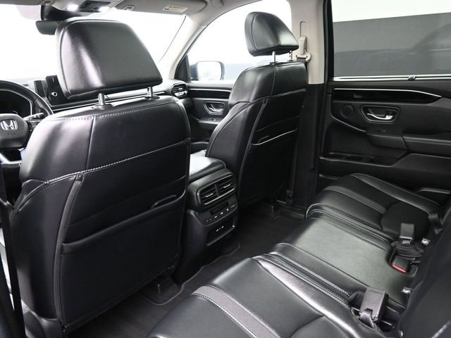 Used 2024 Honda Pilot Touring image 2