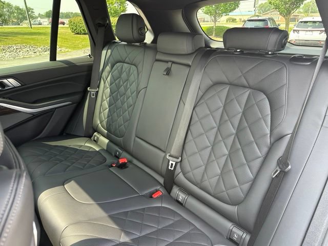 Used 2026 BMW X5 xDrive40i AWD/4WD image 32