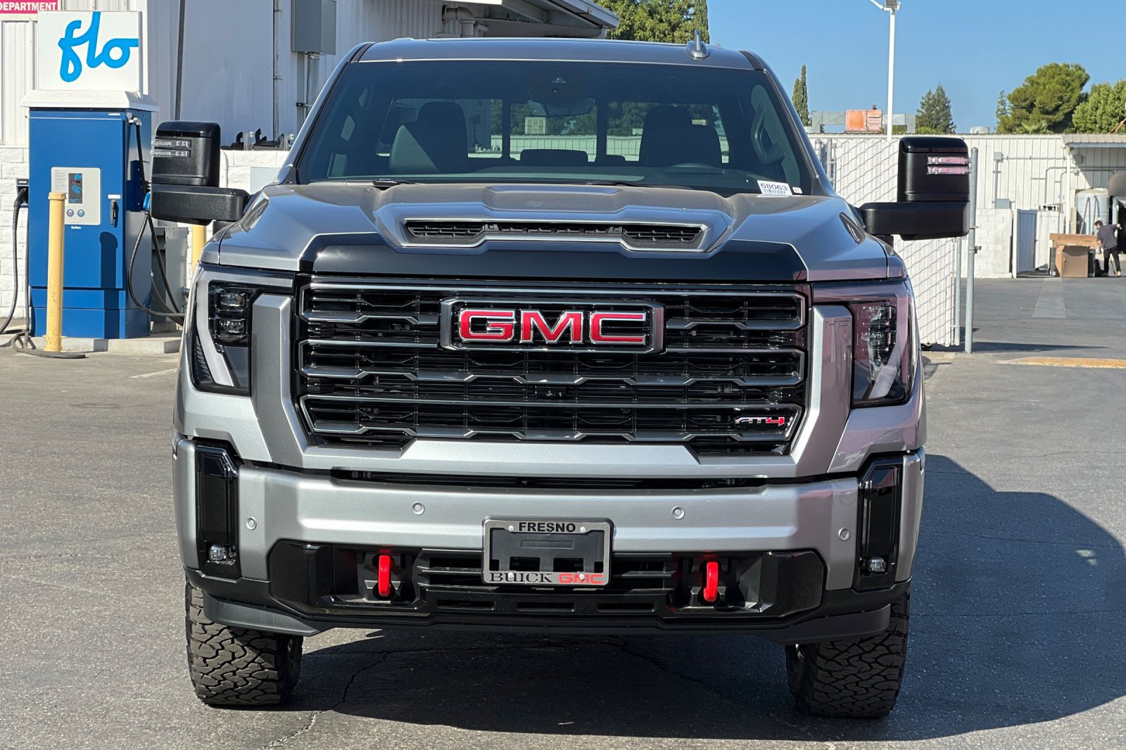 New 2026 GMC Sierra 2500 AT4 w/ AT4 Premium Plus Package AWD/4WD image 7