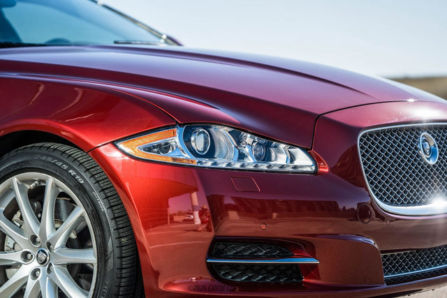 Used 2012 Jaguar XJ RWD image 65