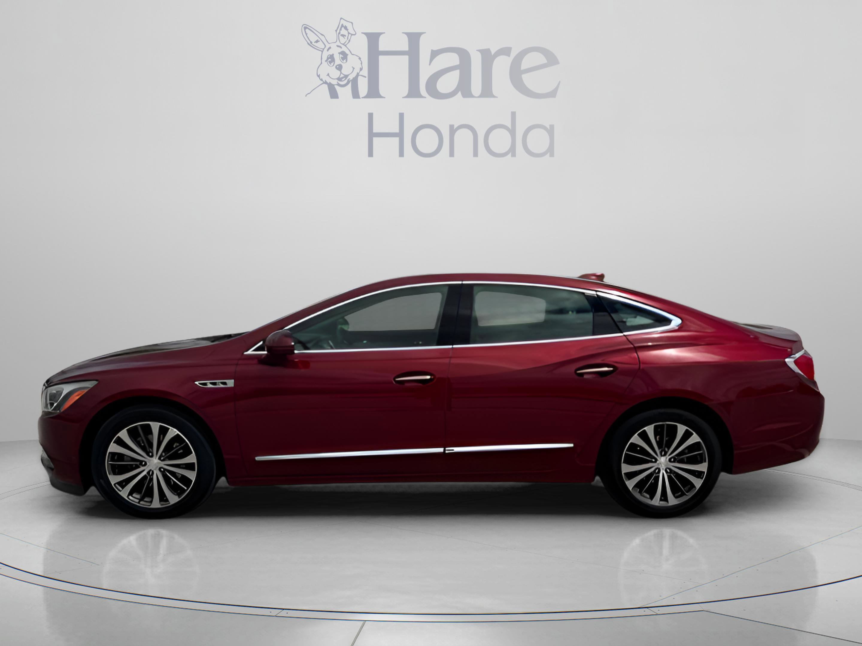Used 2017 Buick LaCrosse Essence w/ Sun and Shade Package FWD image 2