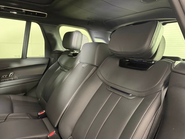 Certified 2025 Land Rover Range Rover SV AWD/4WD image 24