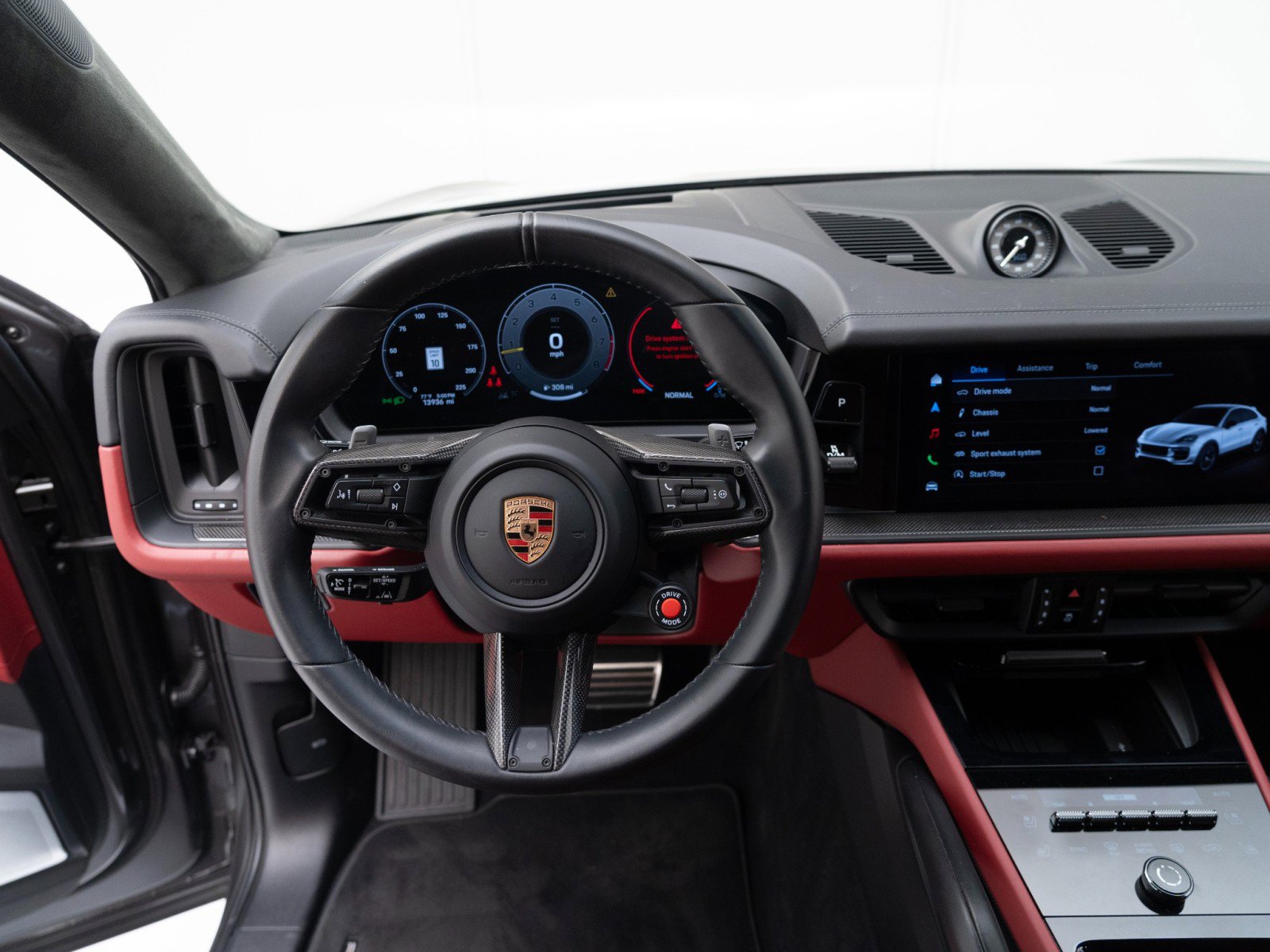 Certified 2024 Porsche Cayenne Turbo GT image 33