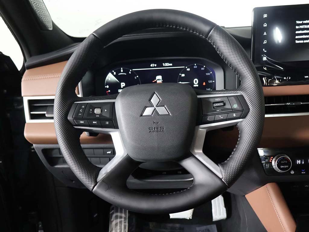 New 2026 Mitsubishi Outlander SEL image 41