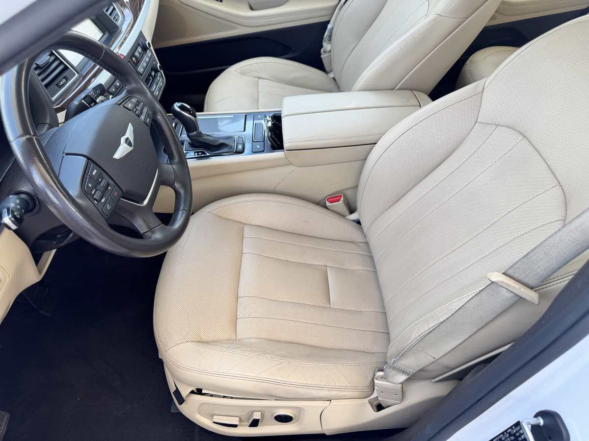 Used 2015 Hyundai Genesis 3.8 RWD image 34