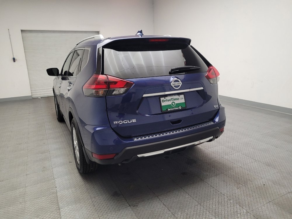 Used 2019 Nissan Rogue SV image 6