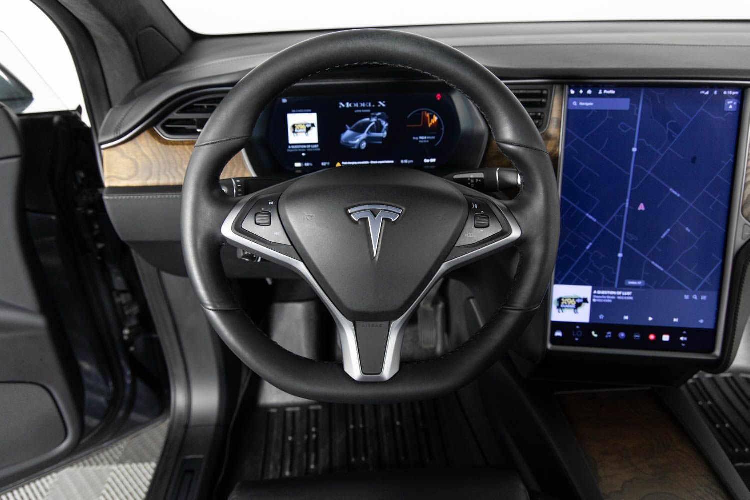 Used 2019 Tesla Model X 75D image 30