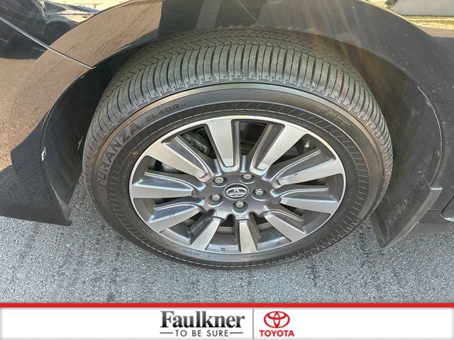 Certified 2018 Toyota Sienna Limited Premium AWD/4WD image 21
