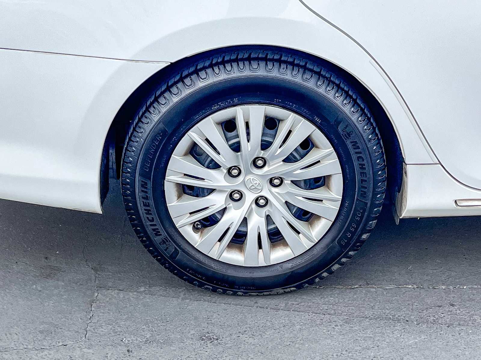 Used 2013 Toyota Camry SE image 10