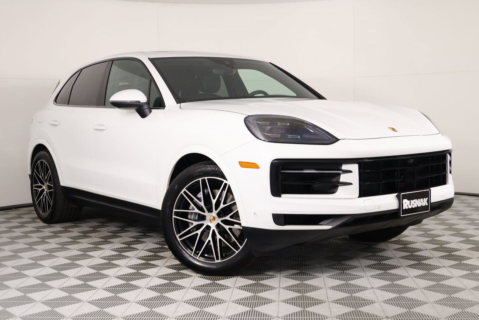 Certified 2026 Porsche Cayenne AWD/4WD image 9