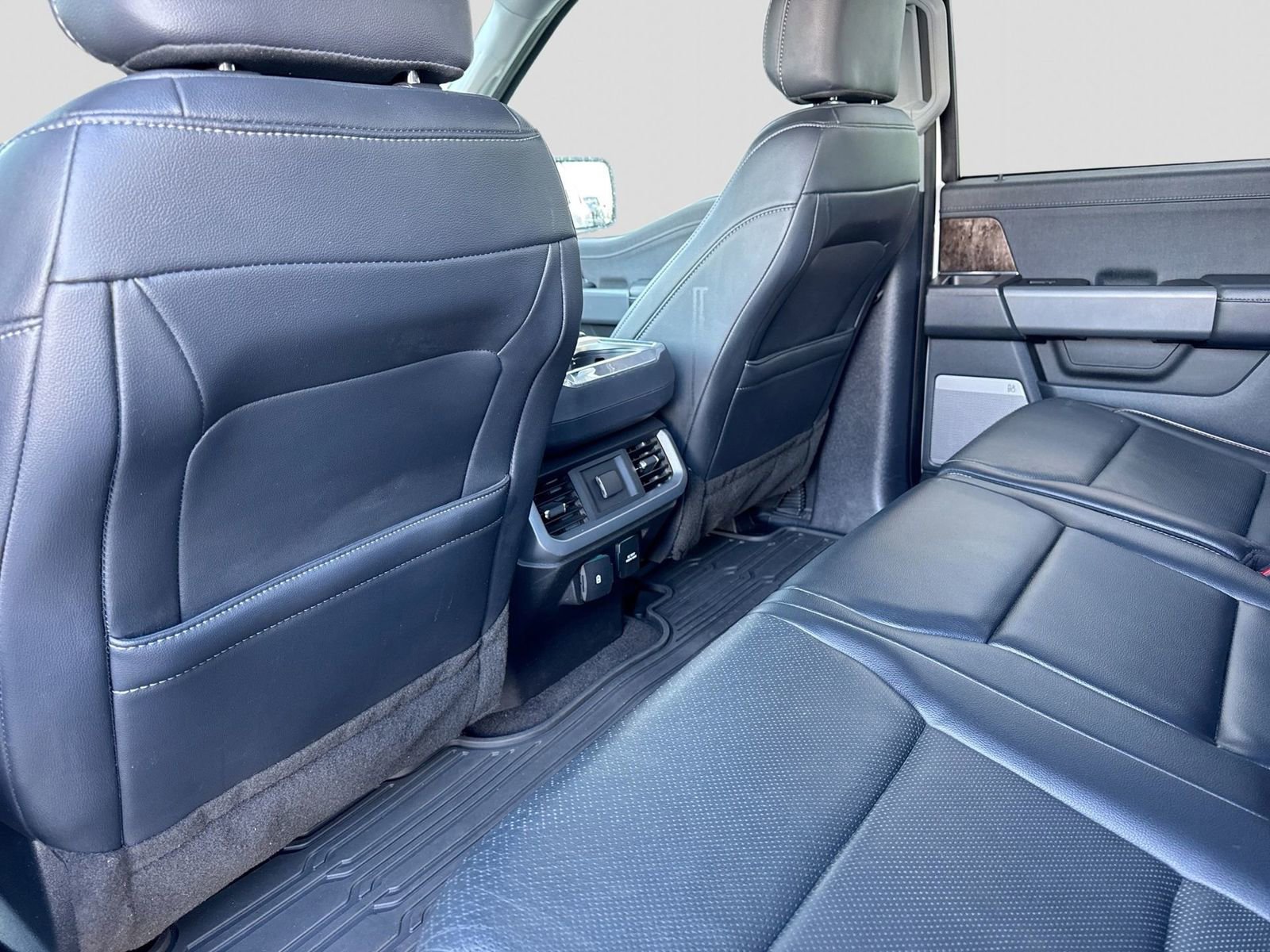 Used 2021 Ford F150 Lariat image 18