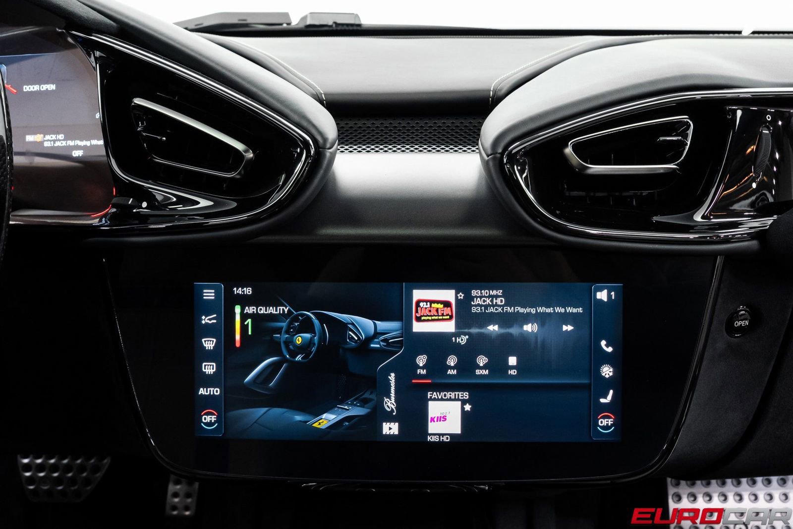 Used 2025 Ferrari 12Cilindri image 30