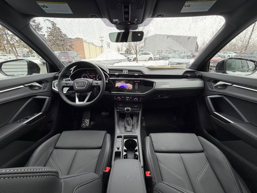 New 2025 Audi Q3 2.0T Premium image 14