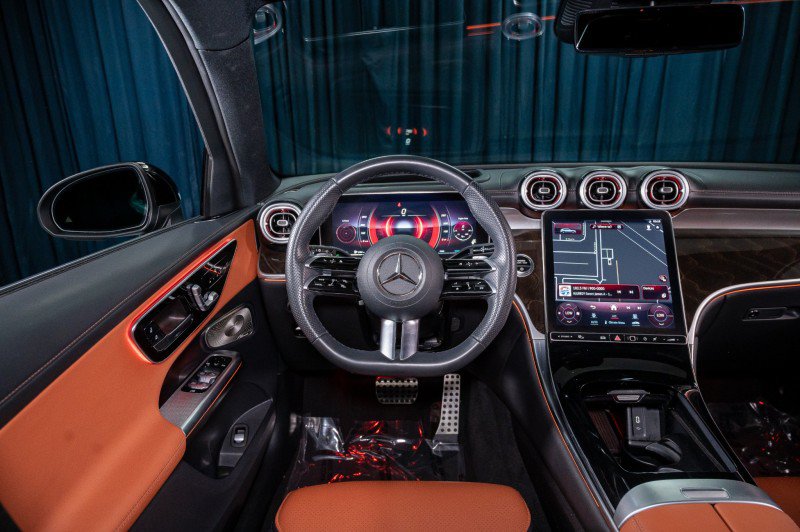 Certified 2023 Mercedes-Benz GLC 300 image 17