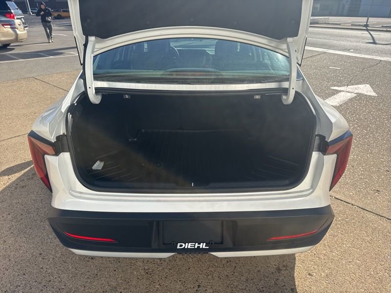 New 2025 Kia K4 LXS image 10