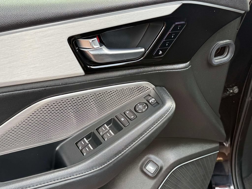 Certified 2024 Acura MDX SH-AWD image 17