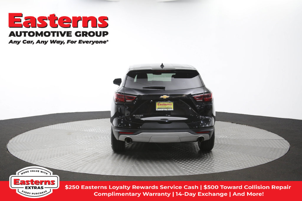 Used 2025 Chevrolet Blazer LT FWD image 39
