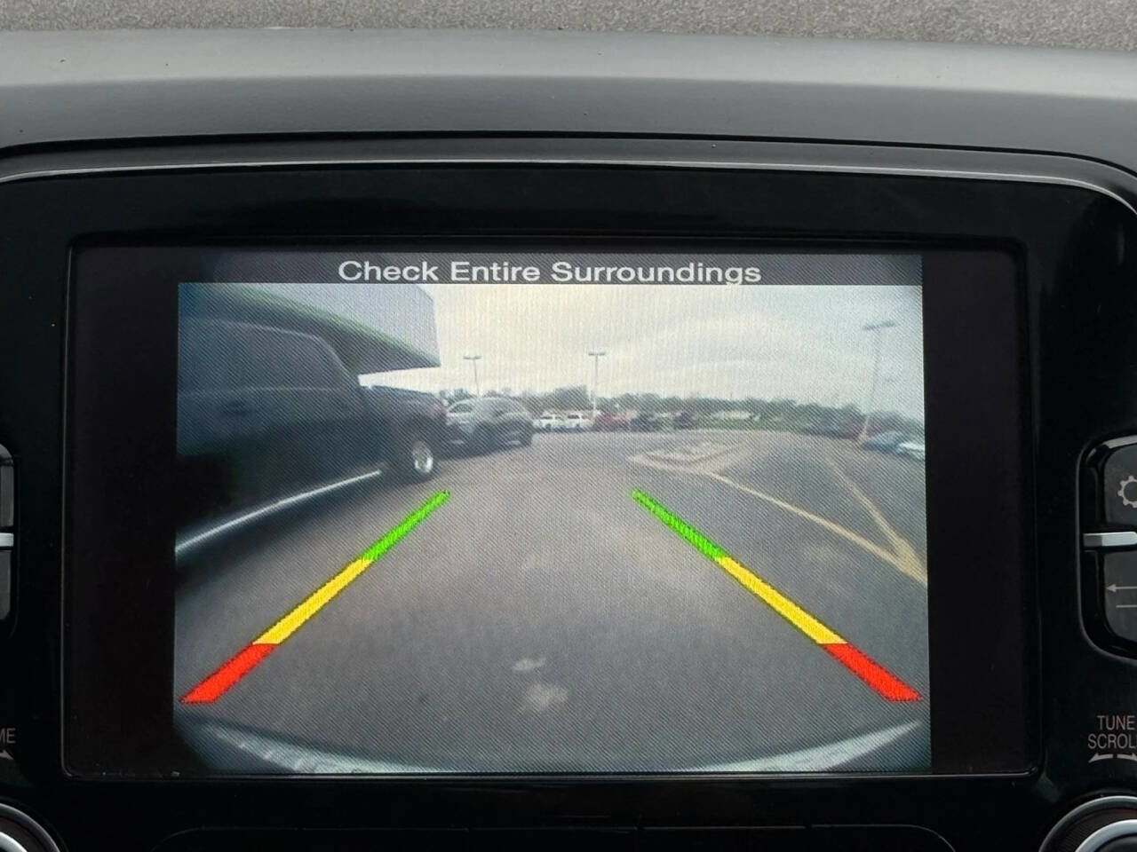 Used 2014 FIAT 500L Trekking w/ Popular Equipment Group image 10