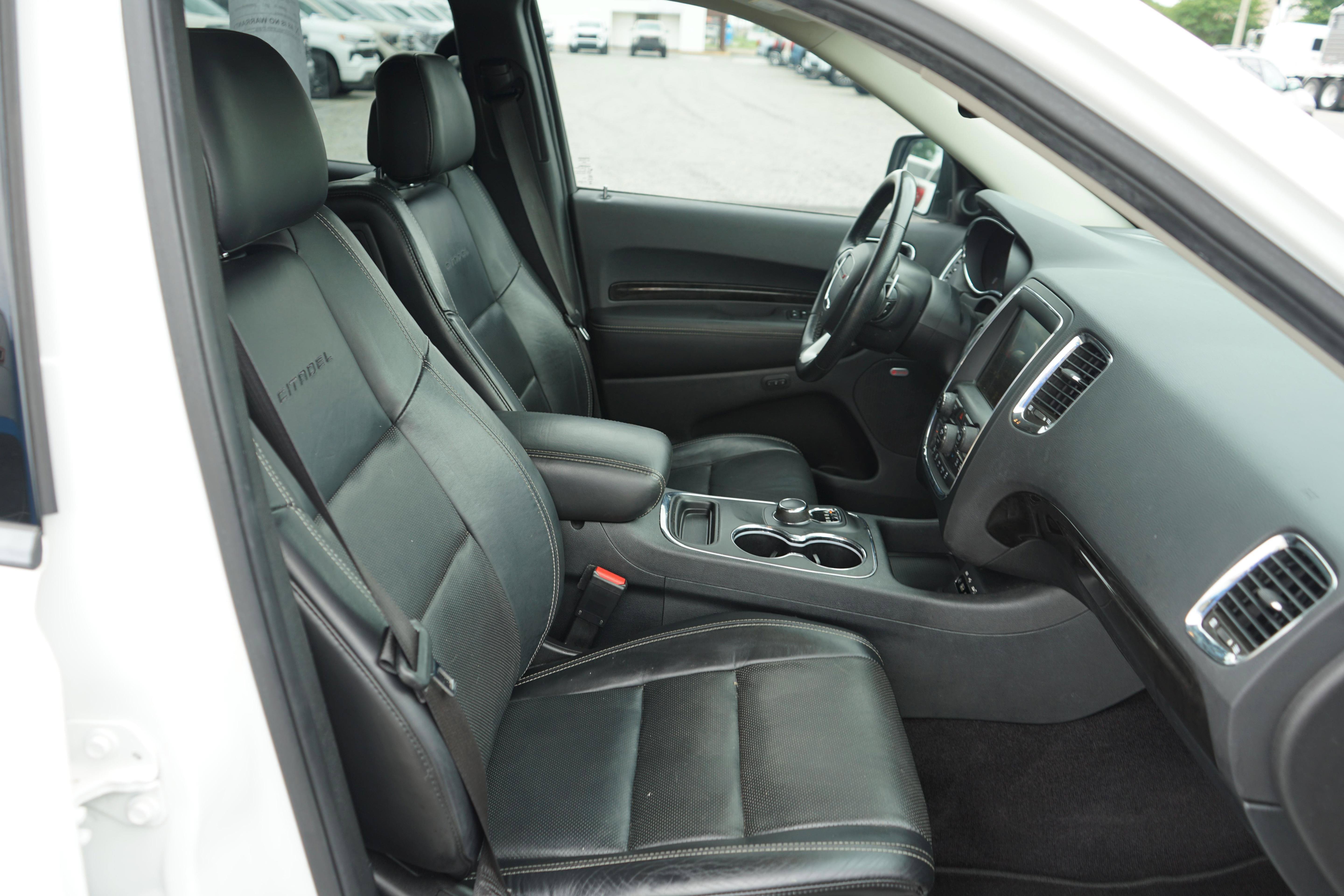 Used 2017 Dodge Durango Citadel w/ Premium Entertainment Group RWD image 26