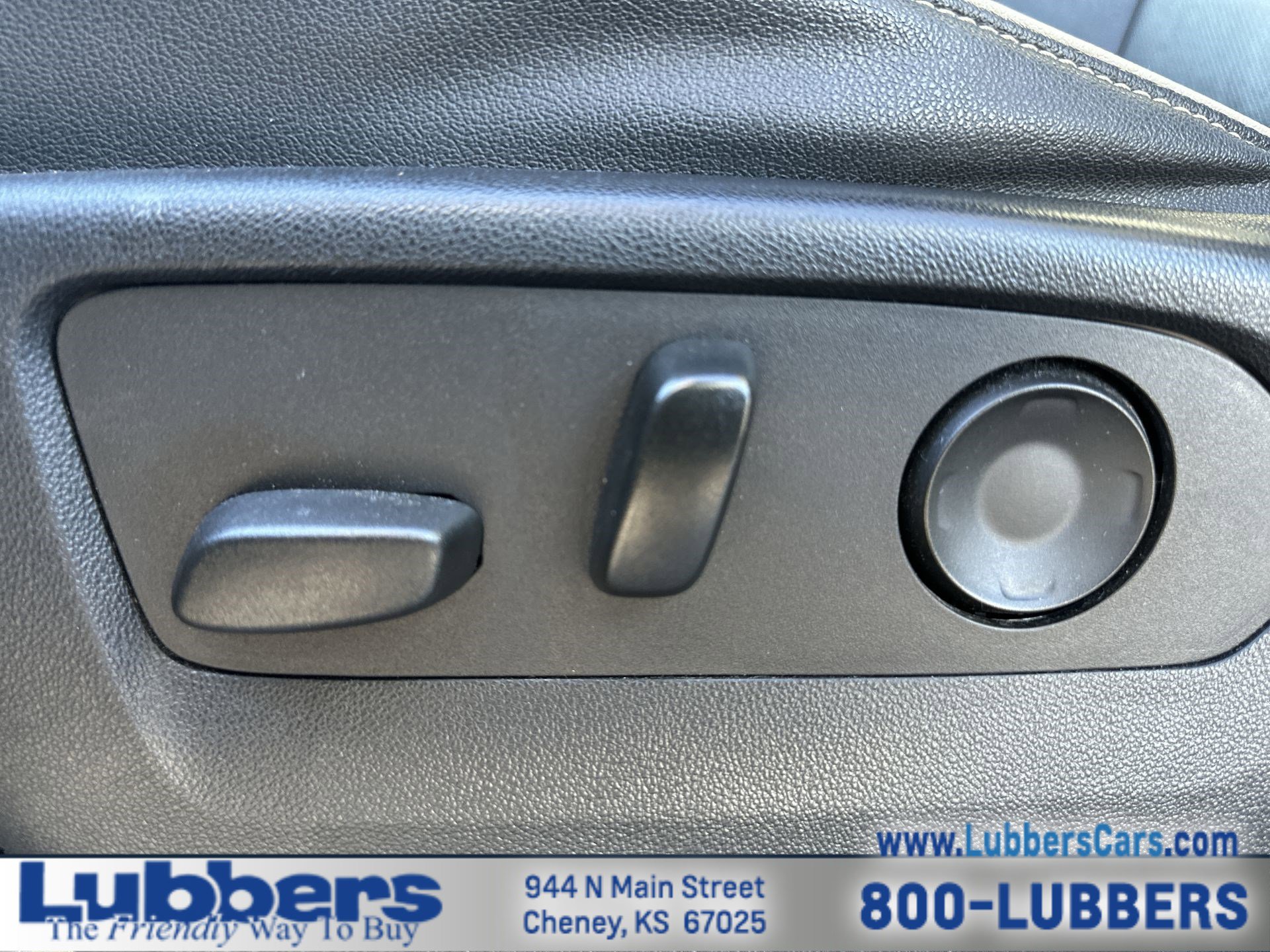 Used 2022 Chevrolet Suburban Premier image 12