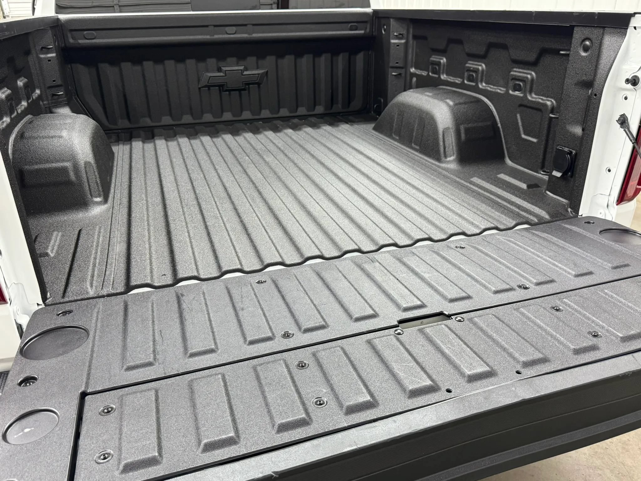 Used 2026 Chevrolet Silverado 1500 LT AWD/4WD image 5