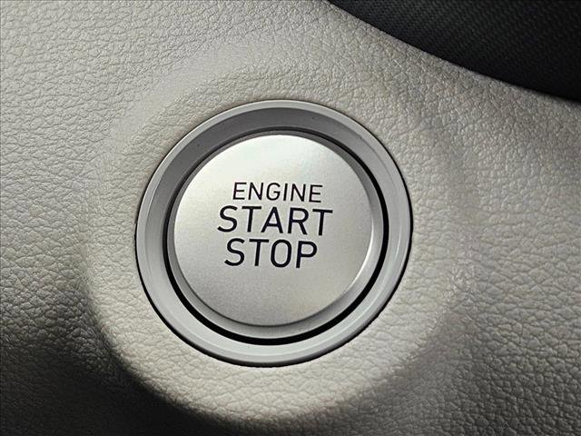 Used 2021 Hyundai Venue FWD image 12