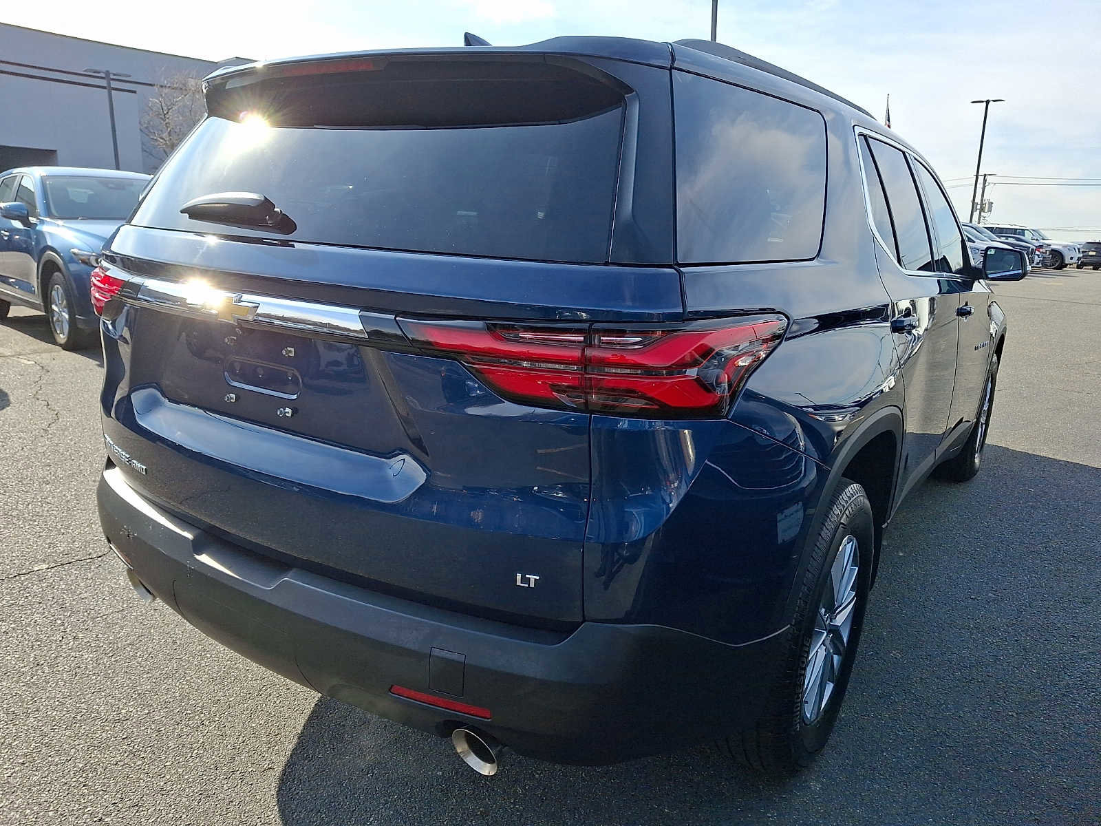 Used 2023 Chevrolet Traverse LT w/ LPO, Floor Liner Package AWD/4WD image 4