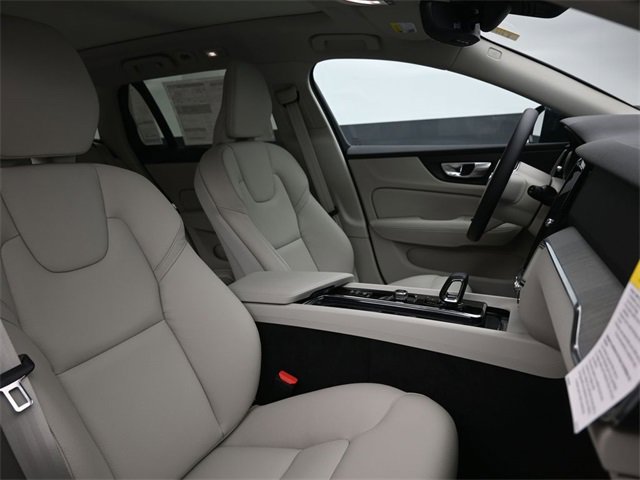 New 2026 Volvo V60 B5 Cross Country Plus w/ Protection Package Premier image 34