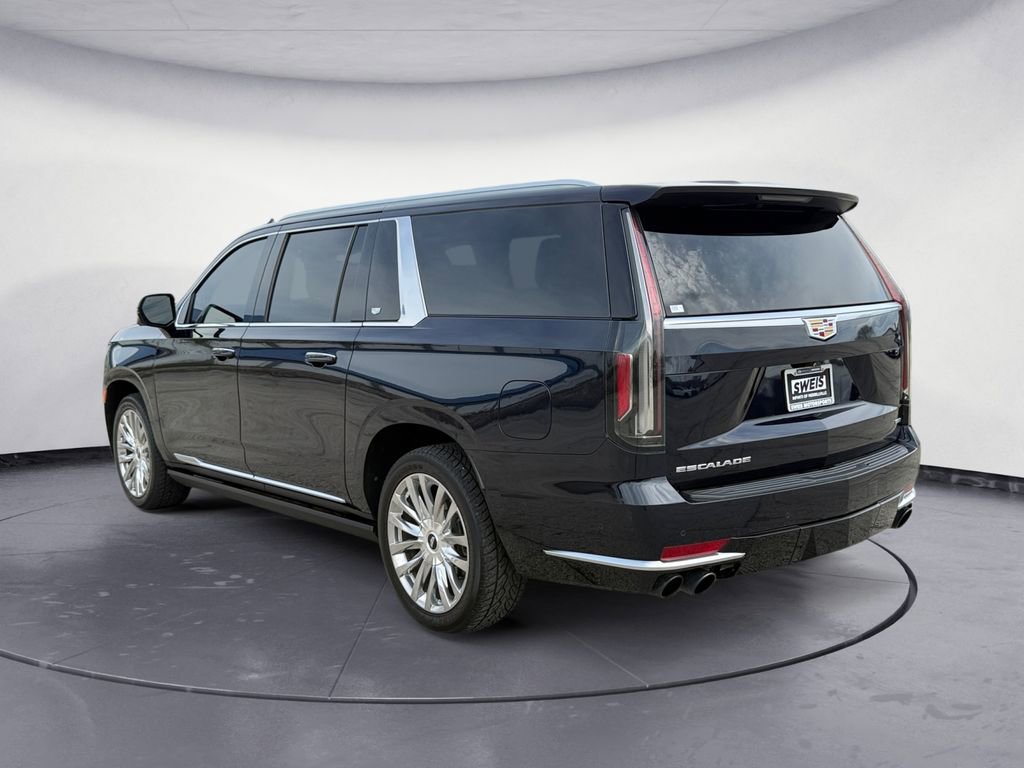 Used 2021 Cadillac Escalade ESV Premium Luxury w/ Driver Assist Tech Package AWD/4WD image 7