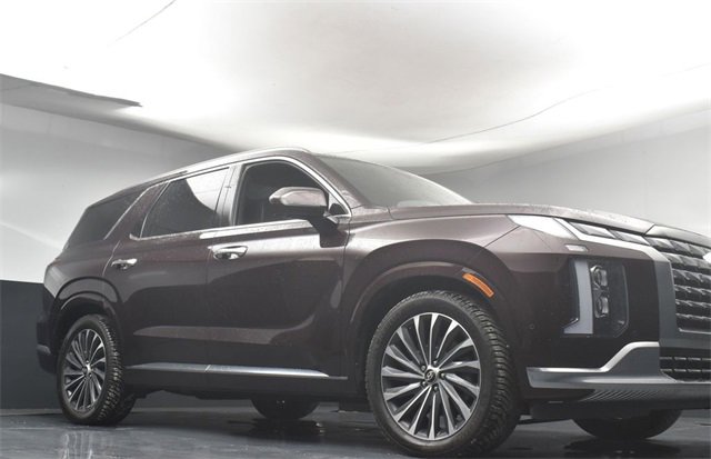 Used 2023 Hyundai Palisade Calligraphy w/ Cargo Package image 30