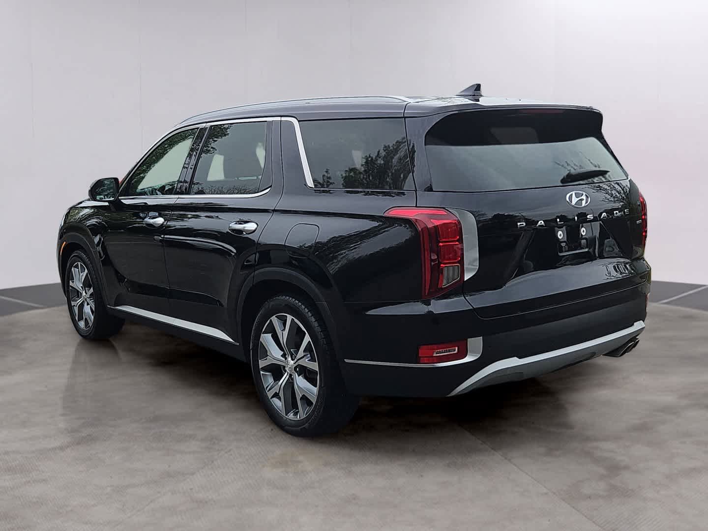 Used 2021 Hyundai Palisade SEL w/ Premium Package AWD/4WD image 6