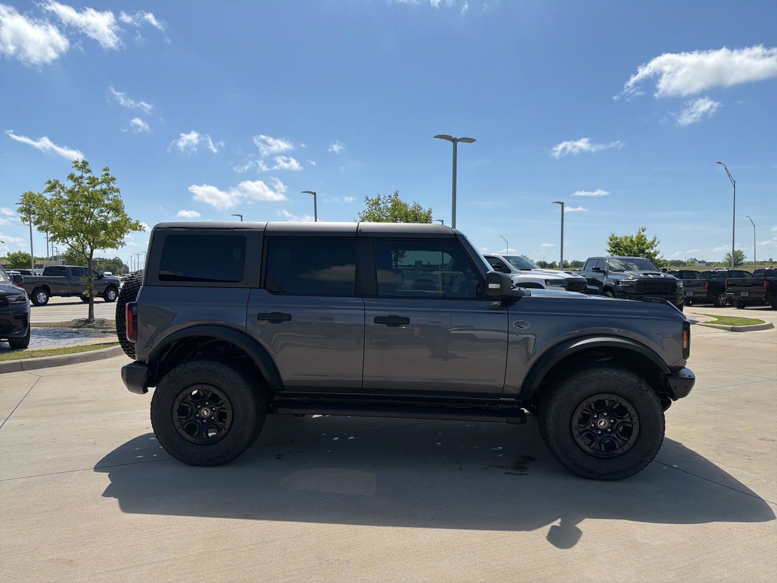 Used 2022 Ford Bronco Wildtrak image 6