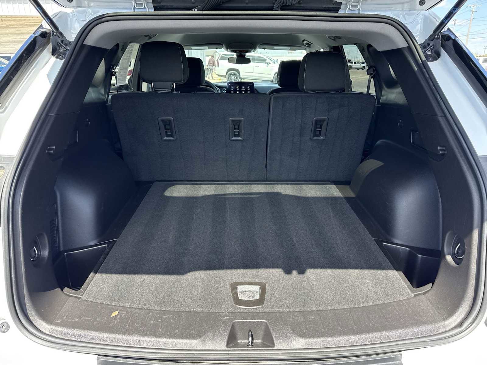 Certified 2025 Chevrolet Blazer LT FWD image 19
