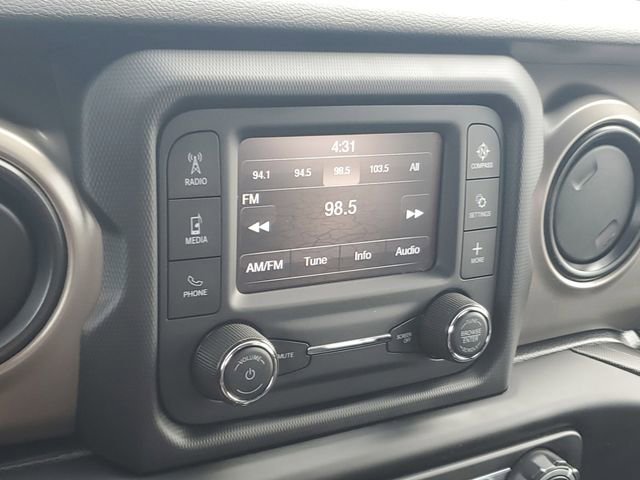 Used 2021 Jeep Wrangler Unlimited Sport AWD/4WD image 16