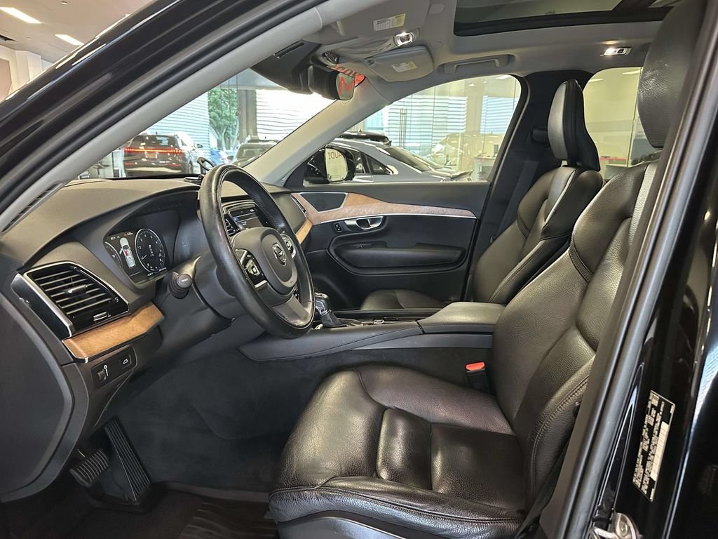 Used 2022 Volvo XC90 T6 Momentum w/ Advanced Package AWD/4WD image 18