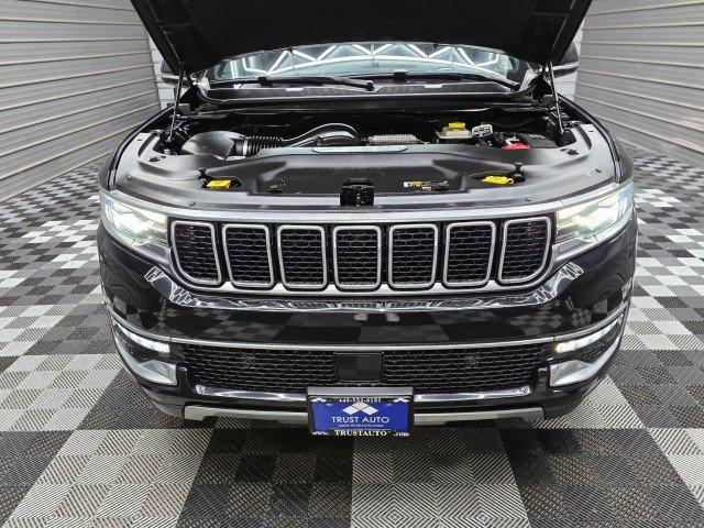 Used 2022 Jeep Wagoneer Series III w/ Flexible Seating Group AWD/4WD image 42