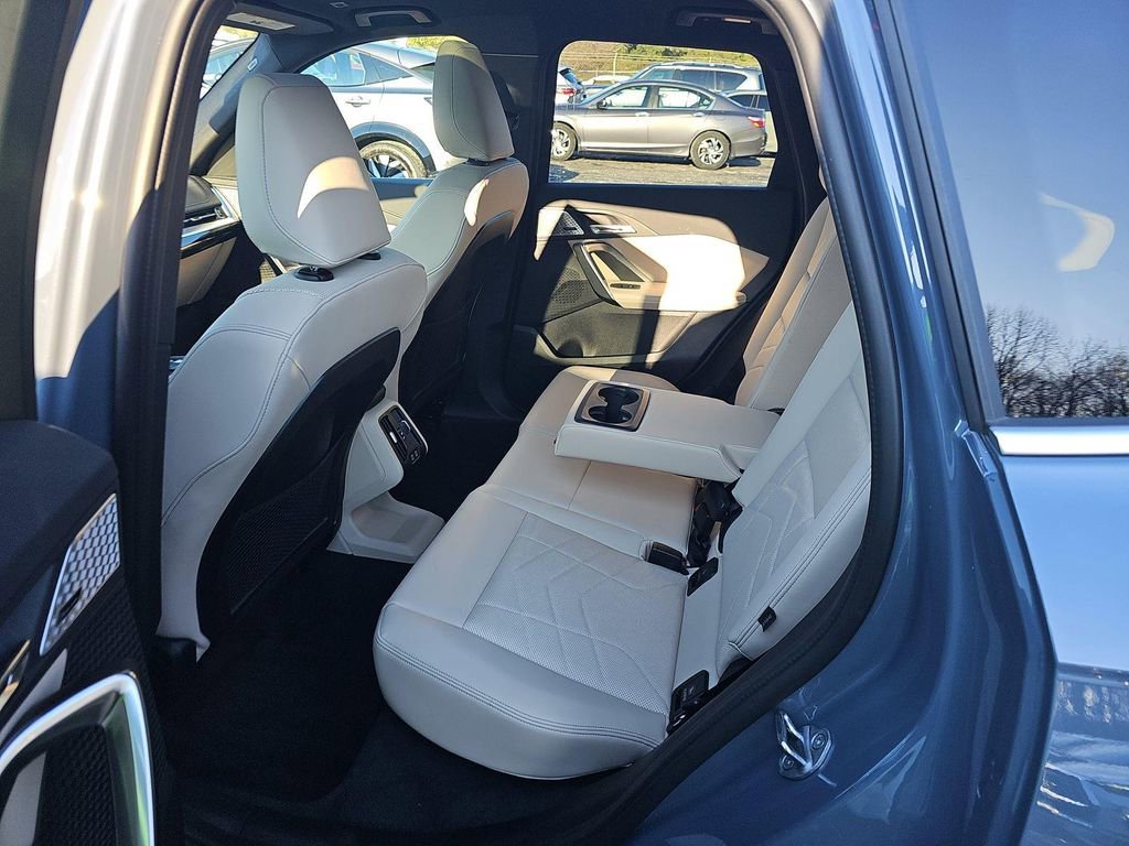 Used 2024 BMW X1 xDrive28i w/ Premium Package image 15