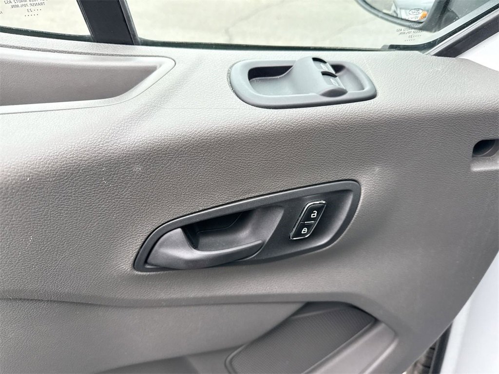 Used 2023 Ford Transit 350 XLT image 10