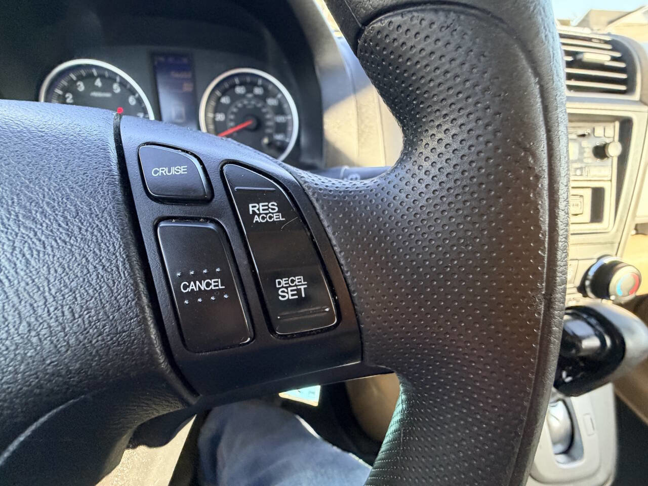 Used 2010 Honda CR-V LX image 4