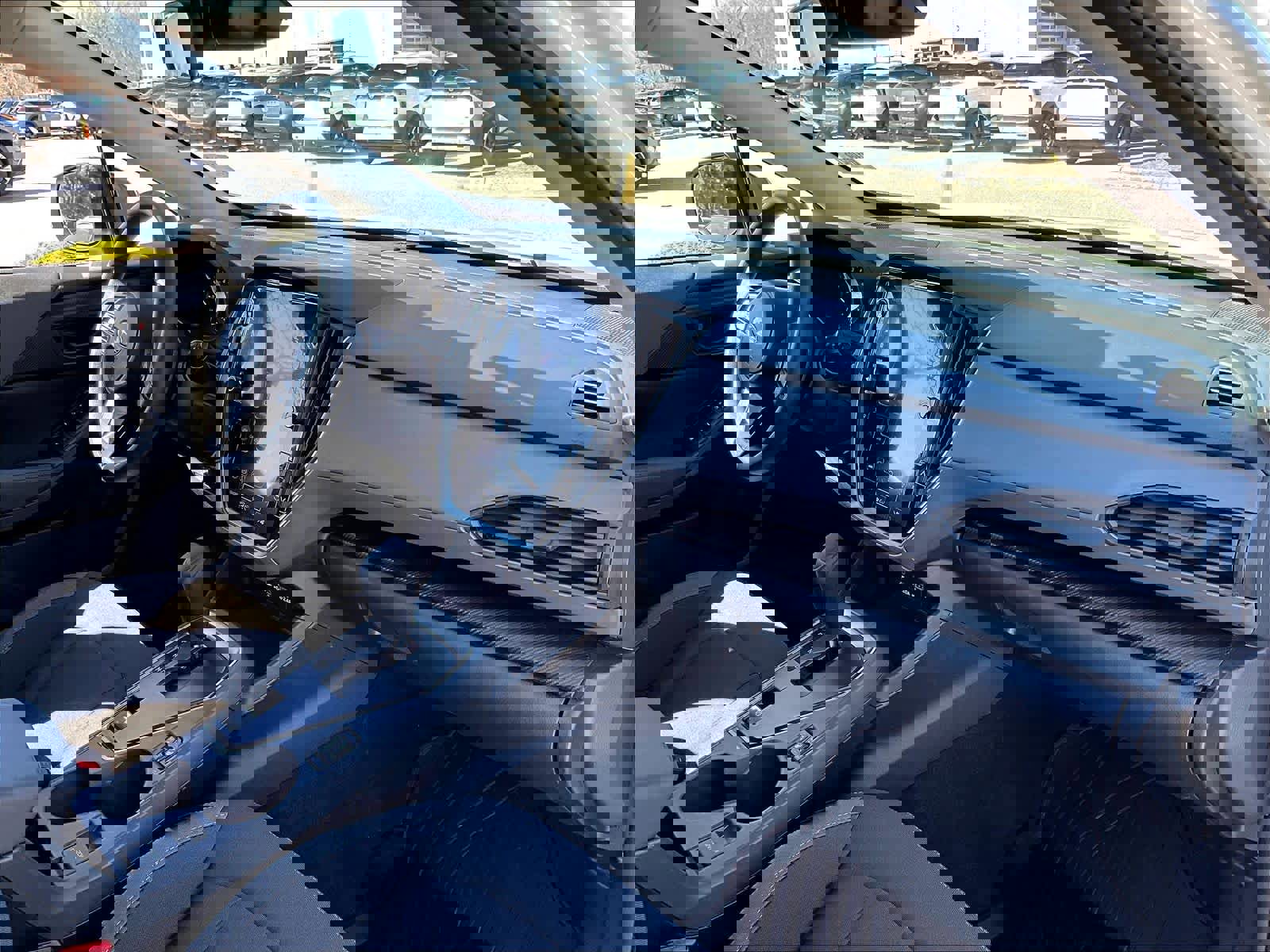 Used 2025 Subaru Crosstrek 2.0i Premium image 14