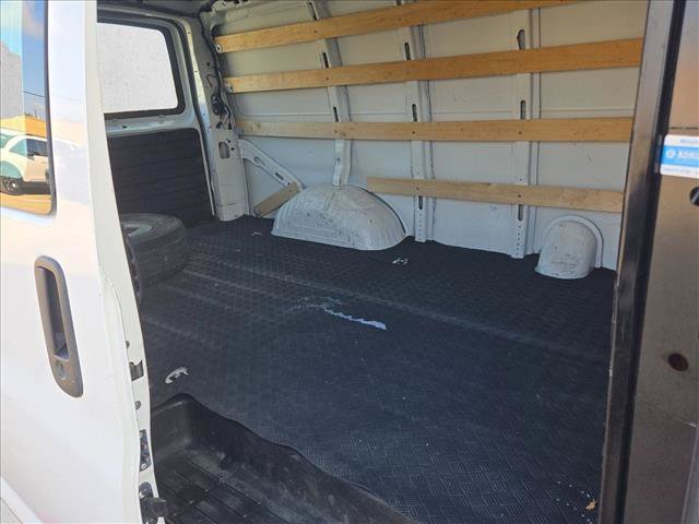 Used 2020 Chevrolet Express 2500 w/ Driver Convenience Package RWD image 18