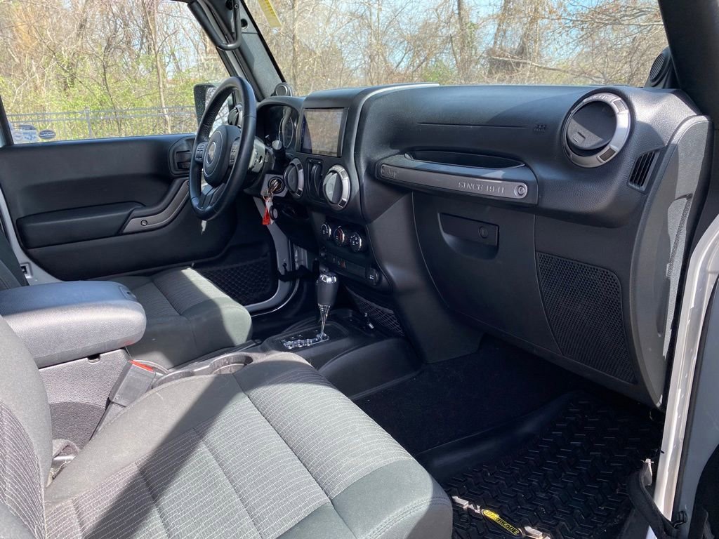 Used 2012 Jeep Wrangler Sport image 19