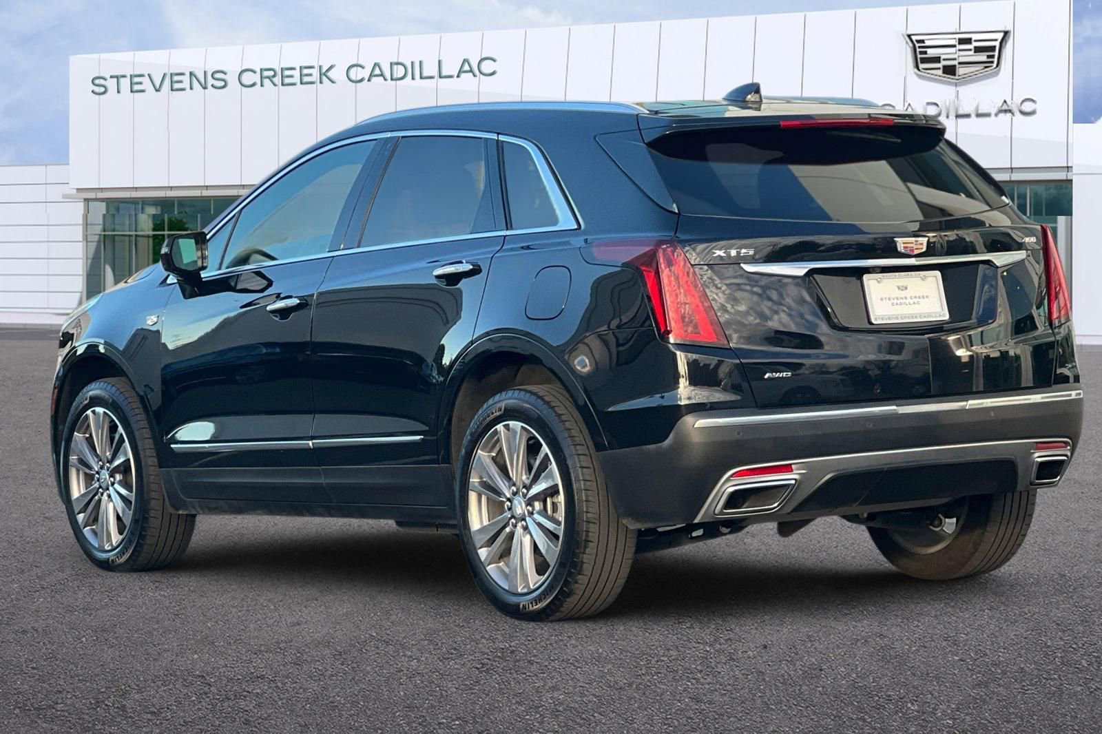 Used 2025 Cadillac XT5 Premium Luxury image 5