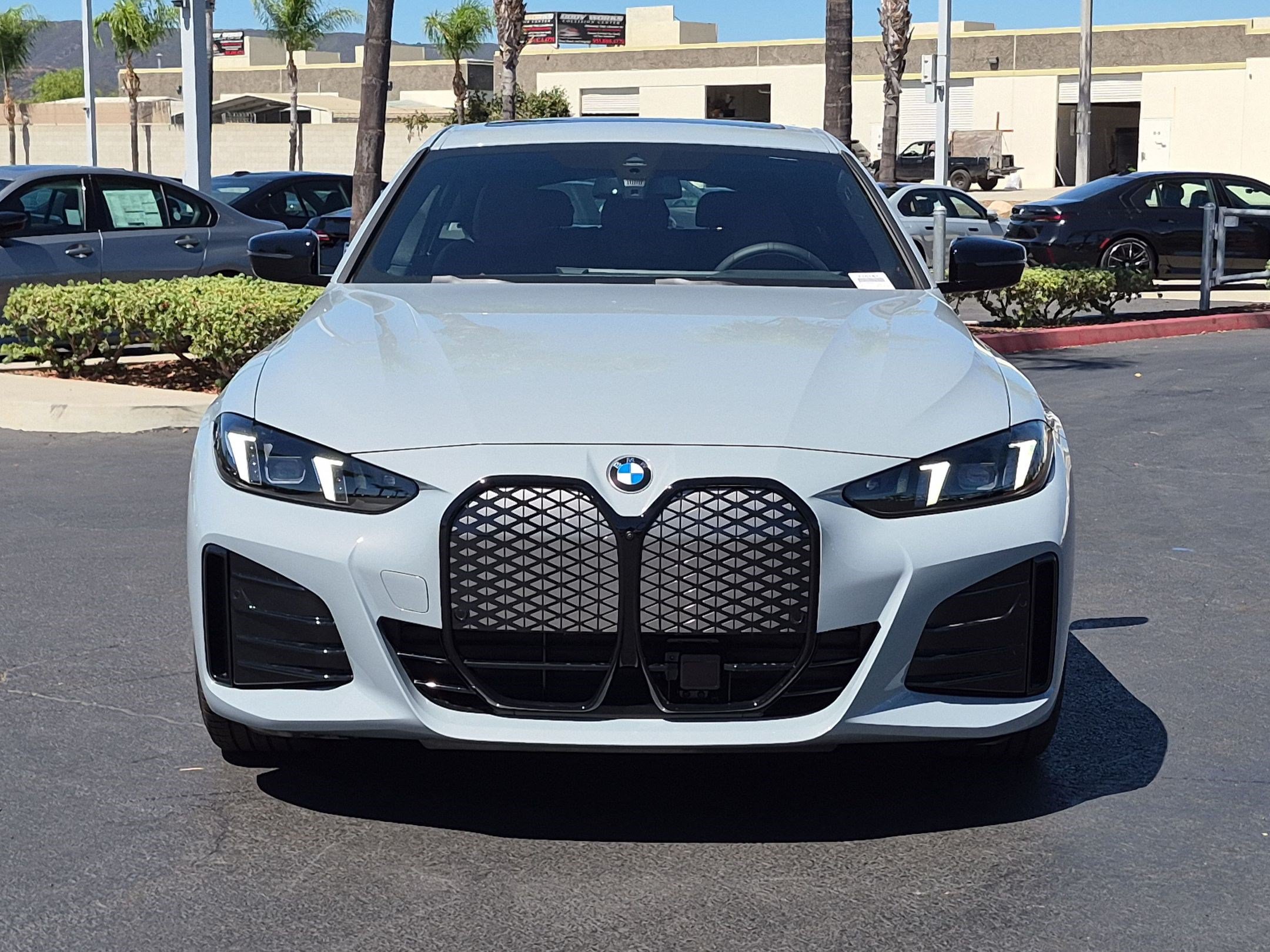New 2026 BMW i4 eDrive40 w/ M Sport Package RWD image 3