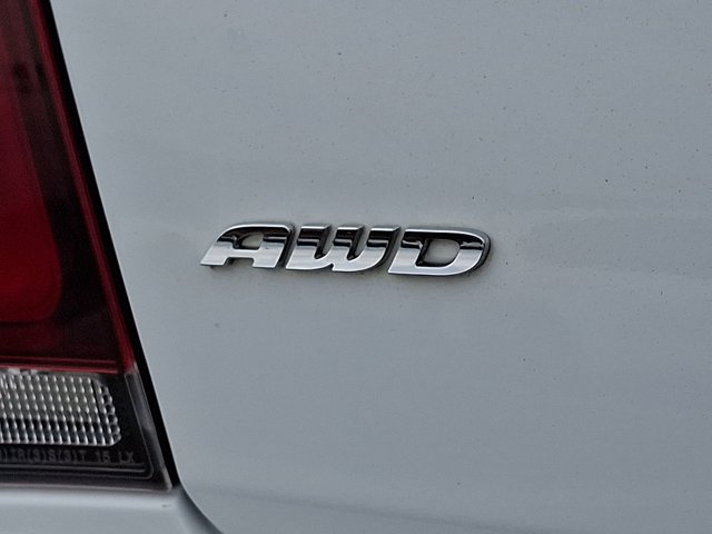 Used 2015 Chrysler 300 S AWD/4WD image 36