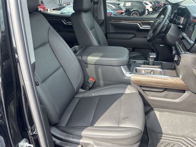 Certified 2025 Chevrolet Silverado 1500 LT Trail Boss w/ LT Trail Boss Premium Package AWD/4WD image 28